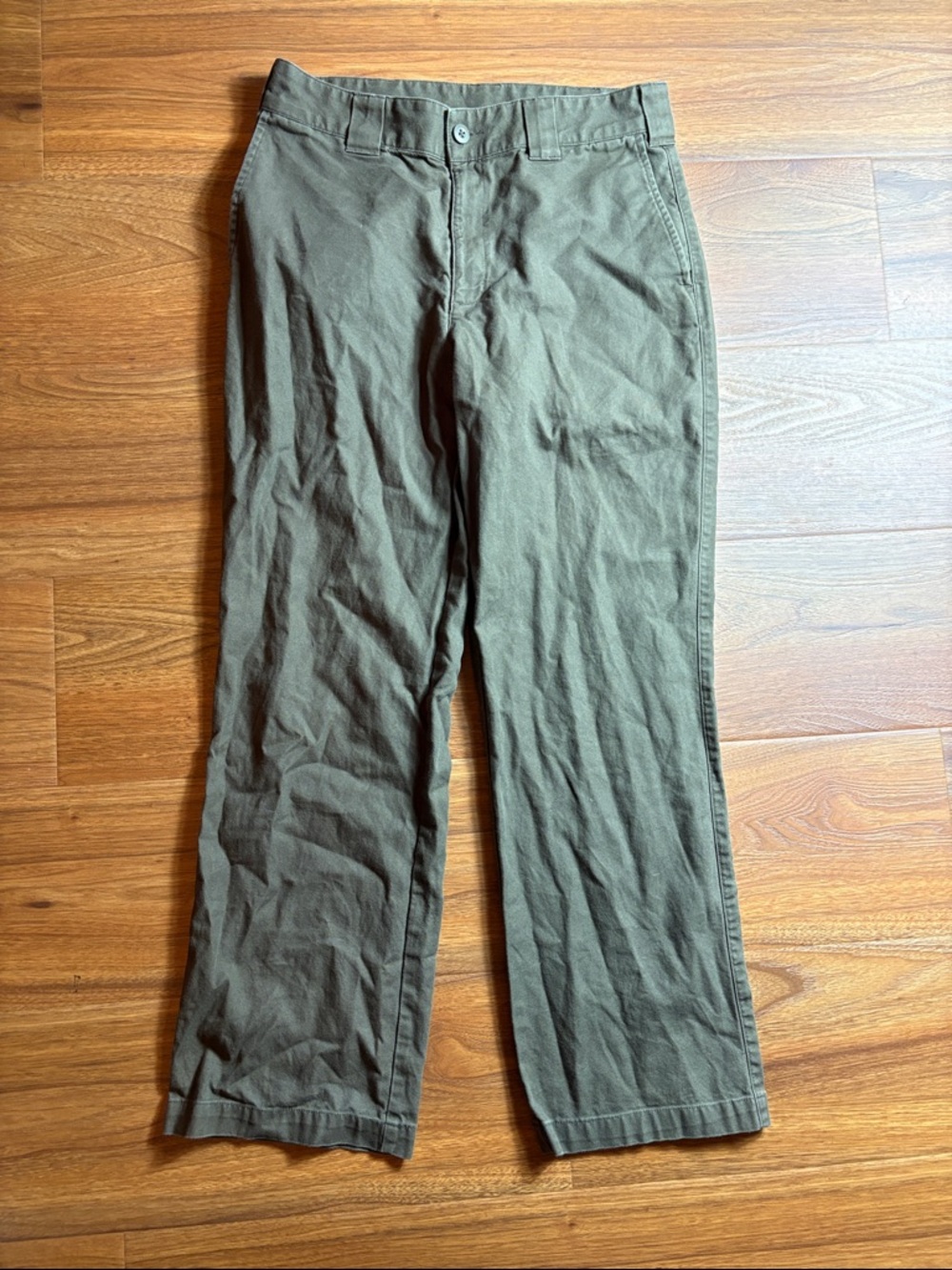 Patagonia Men's Olive Brown size 30 Straight-Leg Cargos